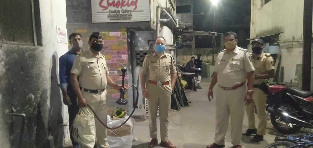 Zone III DCP Lohit Matani (center) along with his team in Mominpura